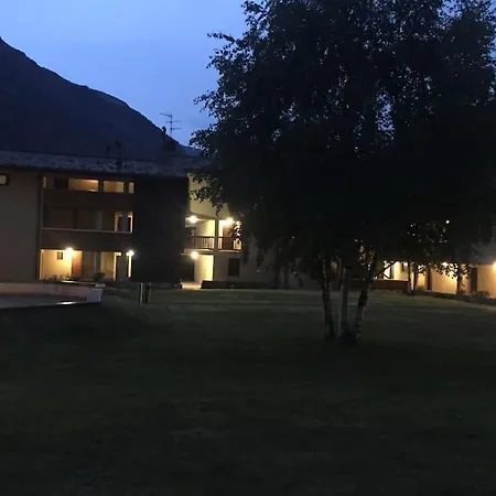Ferienhaus Ampio Giardino Adiacente Piste Sci 4/6 Posti Letto La Thuile